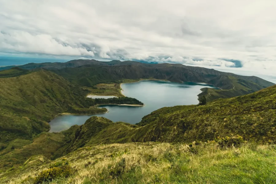 Lac sur la montagne de Lagoa do Fogo, Açores