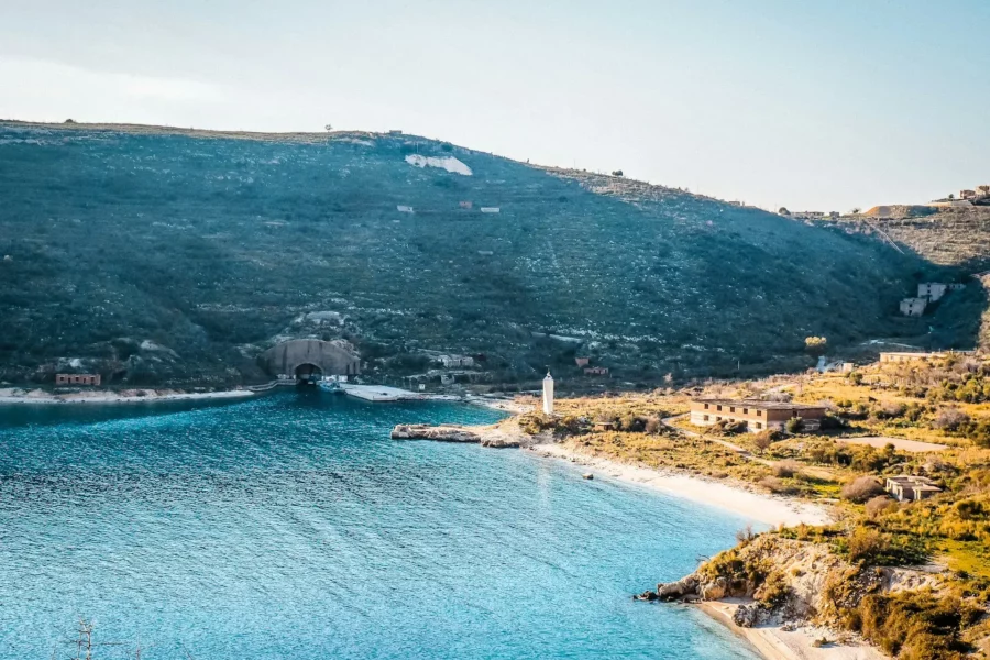 Paysage de Porto Palermo, Riviera albanaise