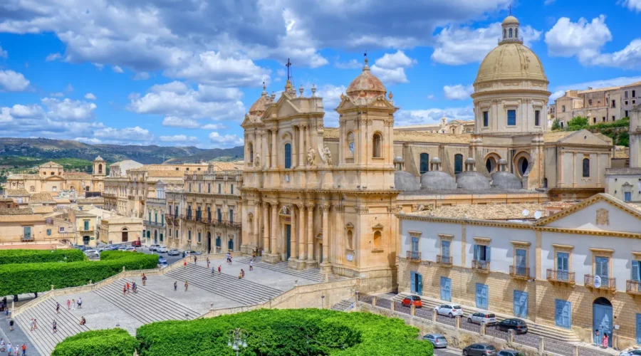Place magnifique du diocèse de Noto, Sicile