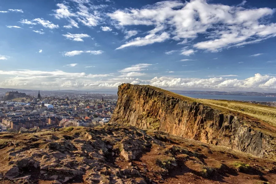 Vue depuis les hauteurs d'Édimbourg