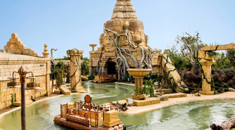 Attraction dans le parc d'attractions de PortAventura World