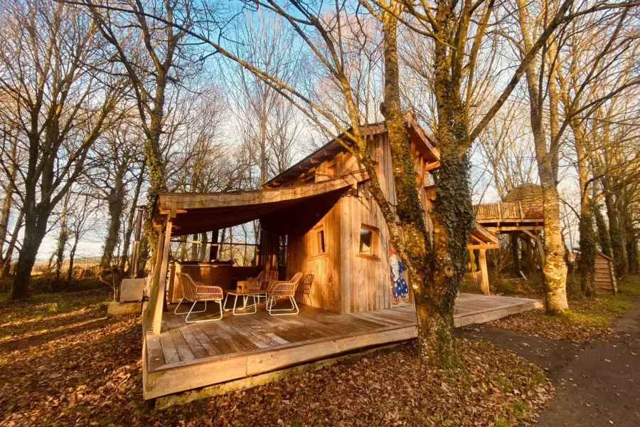 Cabane La Maison de Merlin, Jardin Zen du Quistillic, Bretagne