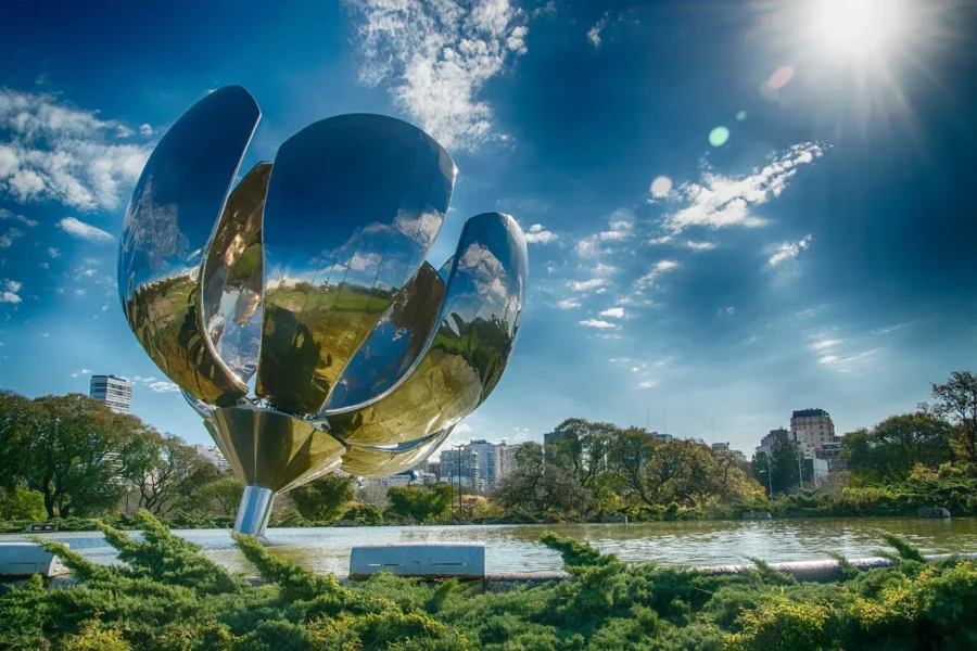 Floralis Generica à Buenos Aires, Argentine