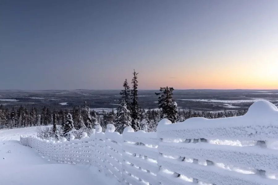 Paysage Magnifique Enneigé de Levi, Finlande