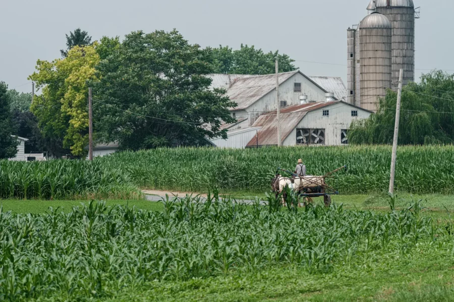 Personne à cheval à Lancaster, Pennsylvanie, États-Unis