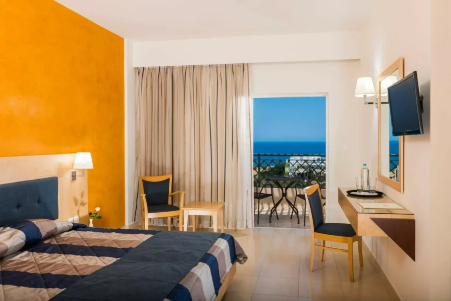 Chambre double Hotel Holiday Resort 4*
