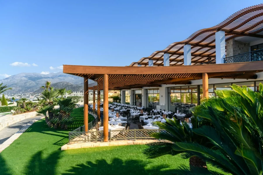 Espace restaurant Grand Hotel Holiday Resort 4*