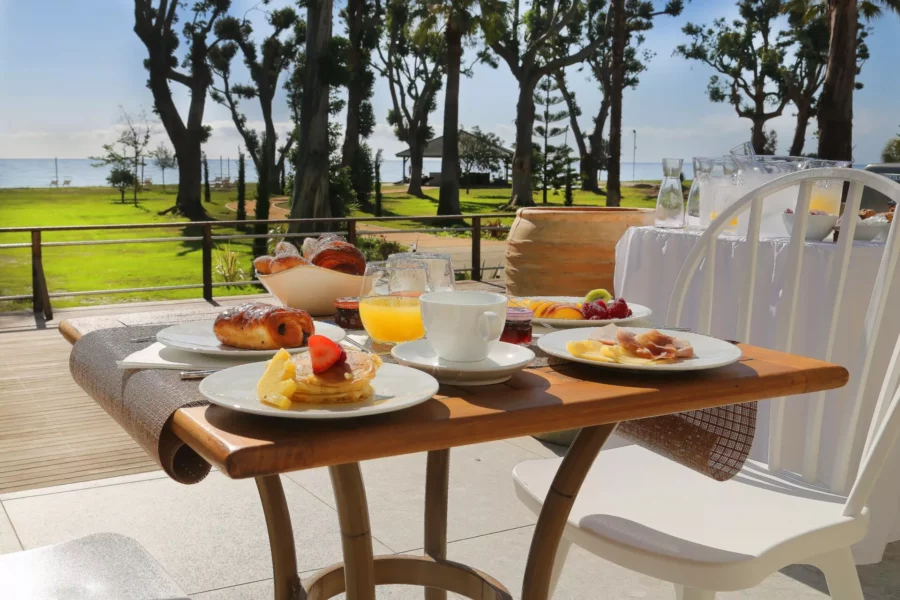 Petit-déjeuner à l’hôtel San Lucianu