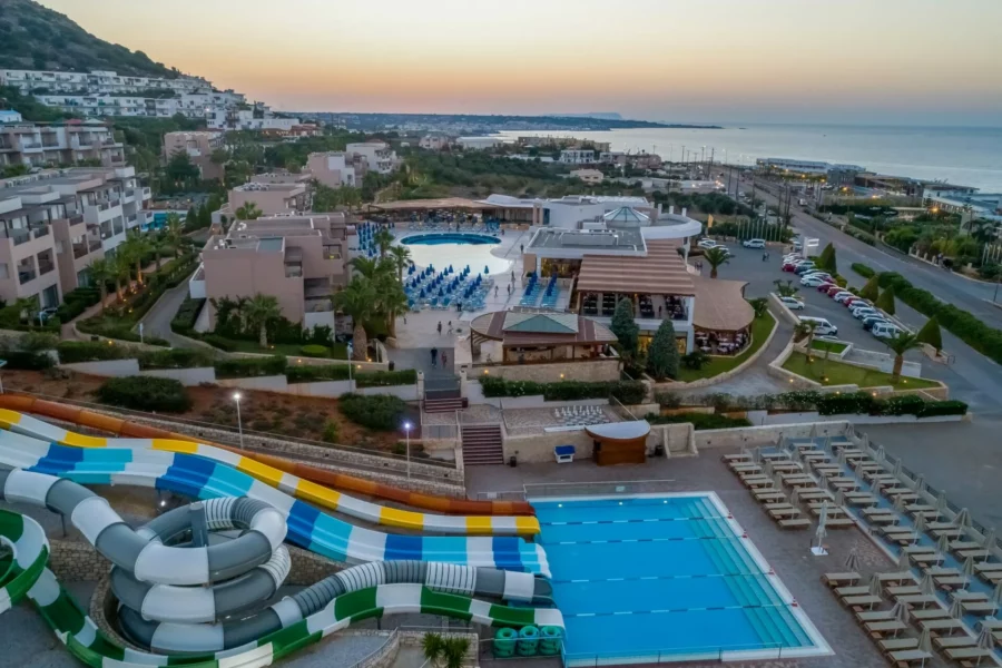 Vue aérienne Hotel Holiday Resort 4*